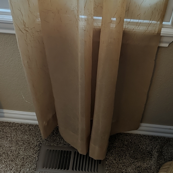 4 panels loop top size 84 long 52 wide - Picture 2 of 5